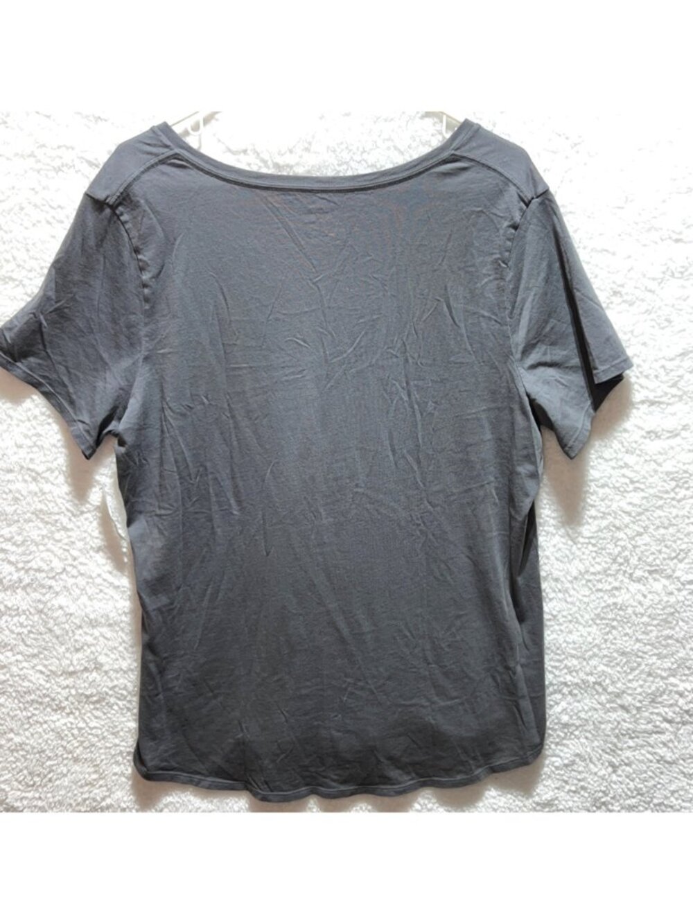Old Navy Womens Relaxed Fit Gray V-Neck Tee XL Tall Short Sleeve Casual T-Shirt - Picture 2 of 5